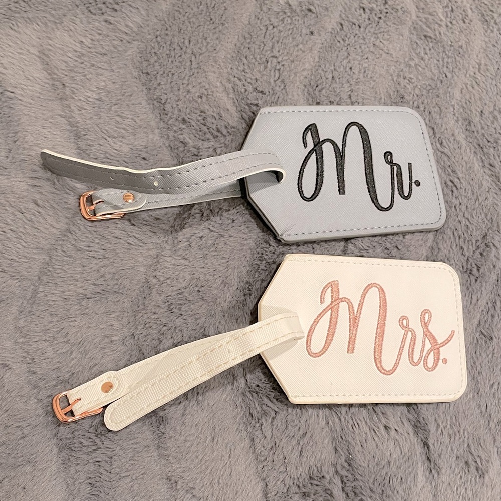 Miamica Mrs. & Mr. Faux Leather Luggage Tags, White & Gray, 2-Pack